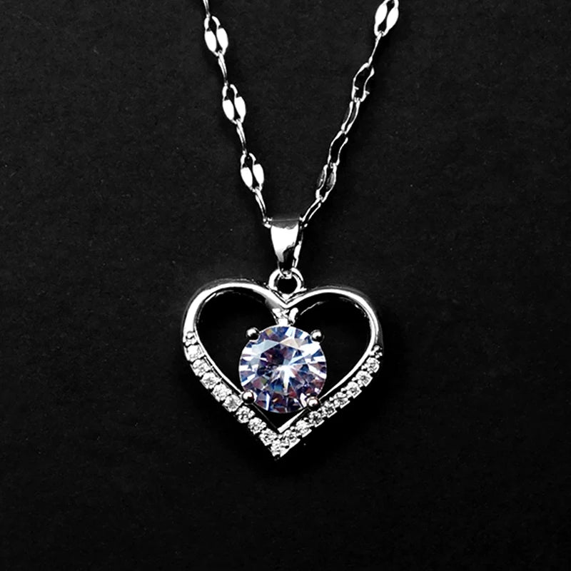 Artificial Gems Heart Pendant Necklace for Women 2022 Golden Stainless Steel Lips Neck Chain Female Necklaces Jewelry for Girl